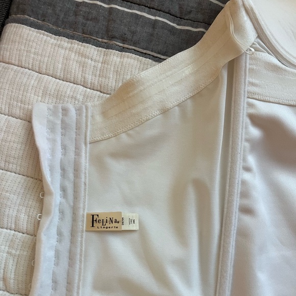 Intimate bundle - bridal like corset, push-up bra and sexy underwear set . - Picture 4 of 13